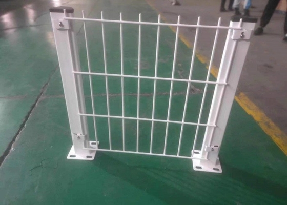 Top de rollo anti de la altura de la corrosión los 2m que cerca la superficie revestida verde oscuro del Pvc