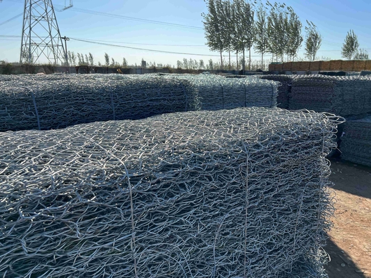 Cajillas de piedra de Galfan de tejido económico de 2,2 mm de diámetro de alambre