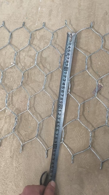 Malla de gaviones hexagonales galvanizados para estabilización de taludes