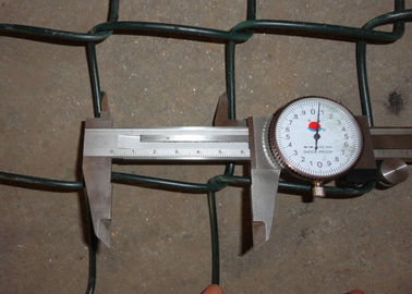 Resistencia a la corrosión de la malla de la cerca de la alambrada del metal del patio fácil instalar
