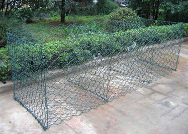 Cestas hexagonales torcidas dobles revestidas de la malla de alambre del PVC Gabion del acero suave