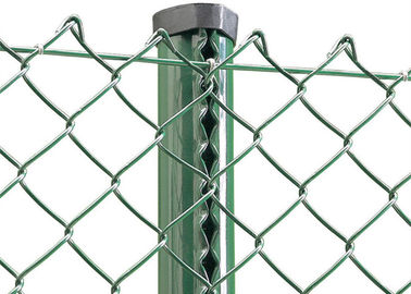 Acero de carbono galvanizado malla de enlace de cadena de cerca de diamantes con poste redondo de metal