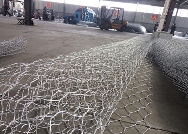 Cinc pesado tejido hexagonal de la malla de alambre de Gabion de la torsión doble cubierto