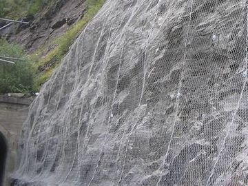 Malla de alambre hexagonal galvanizada hexagonal para la protección del banco/de la montaña