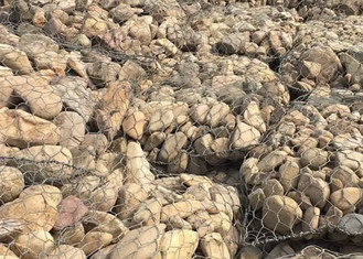 Control de inundaciones 4.0mm Gabion Mesh Cage Para cajas de gabión saco de piedra Río llenando bolsas de gabión PVC cubierto saco gabiones